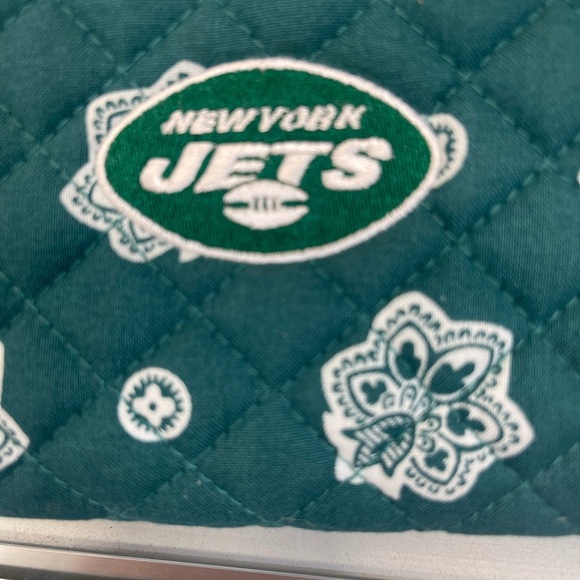 VERA BRADLEY NEW YORK JETS ZIP QUILTED WALLET!!!! New! - Picture 3 of 5